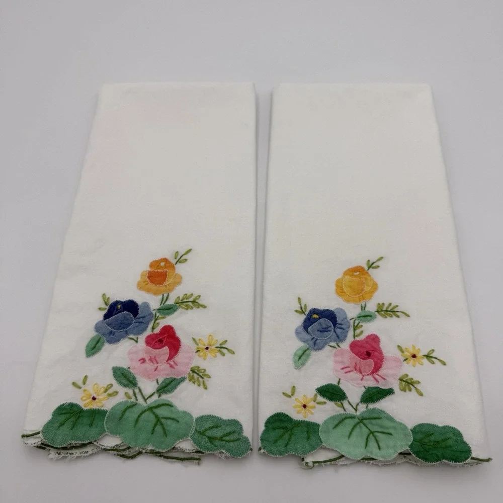 Set of 2 Vintage Cotton Tea Towels White Multicolor Hand Embroidered Florals